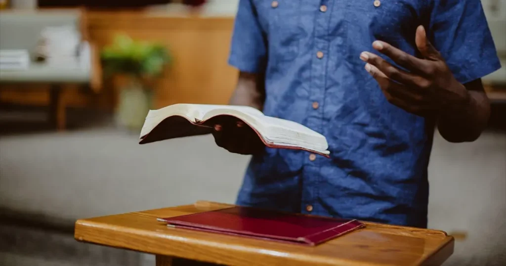 Os 3 Tipos Básicos de Sermões sermoes-jesusdeusespirito.com.br