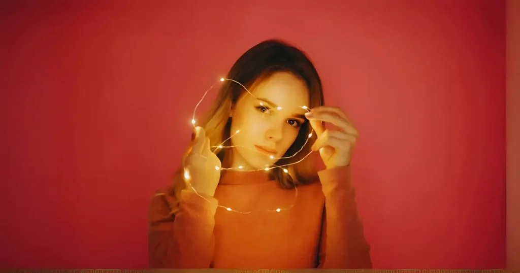 Palavra do dia 12: Seja Luz onde For Shantell & Dwayne - Ring My Phone